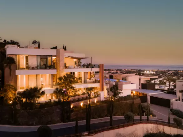 6-bedroom Villa In Benahavis, Spain (943 M²)
