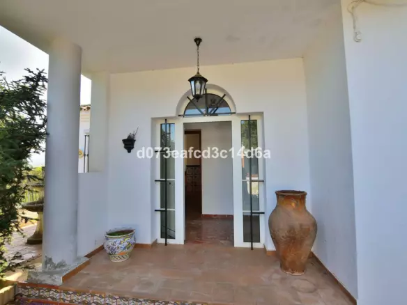 4-bedroom Villa In Ronda, Spain (158 M²)