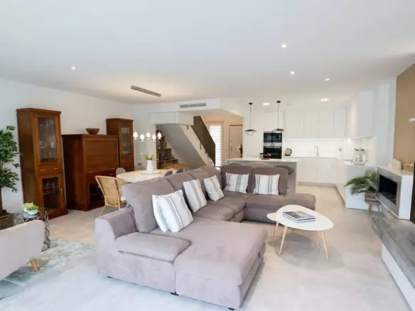 3-bedroom Villa In Mijas, Spain (228 M²)