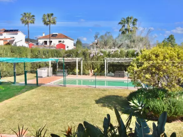 6-bedroom Villa In Cártama, Spain (590 M²)