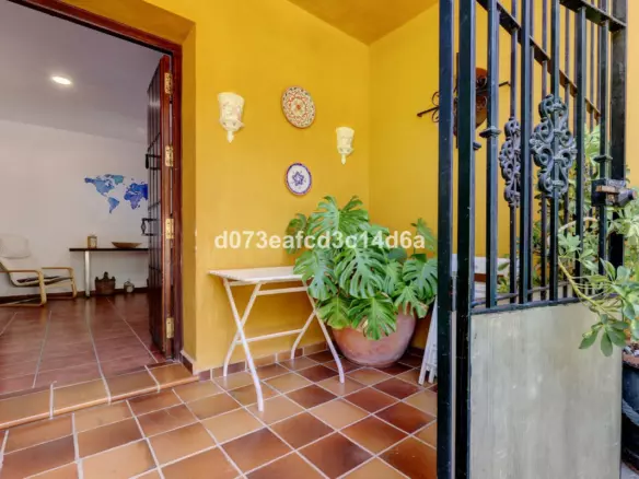 6-bedroom Villa In Ronda, Spain (256 M²)