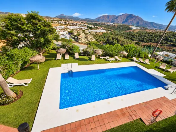 3-bedroom Apartment In Casares, Spain (145 M²)