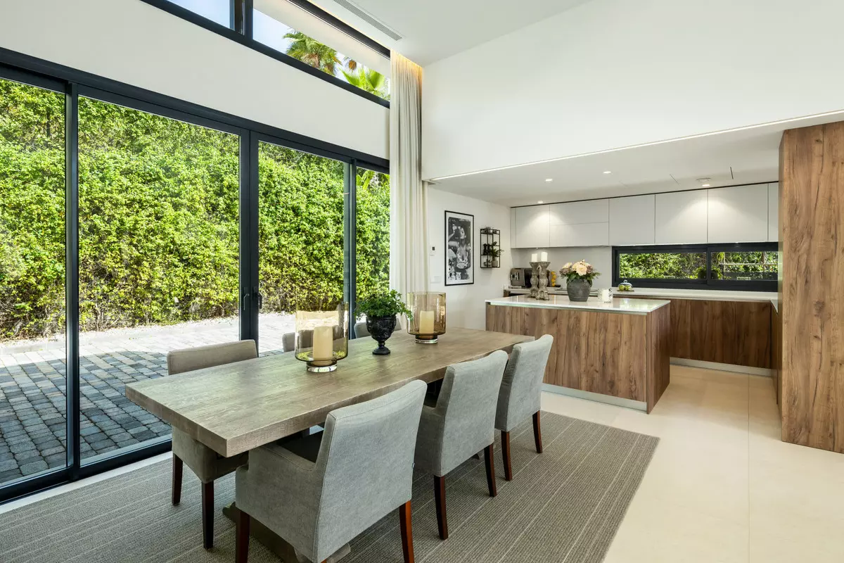 5-bedroom Villa In Marbella, Spain (532 M²)