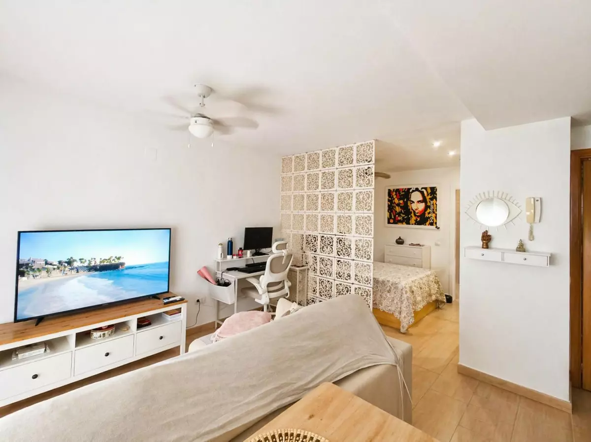 Apartment In Benalmádena, Spain (44 M²)