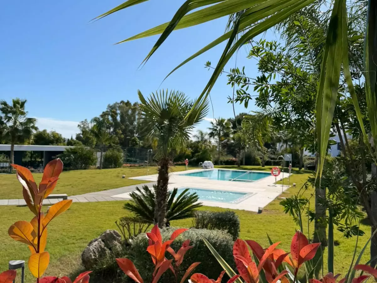 2-bedroom Apartment In Estepona, Spain (99 M²)