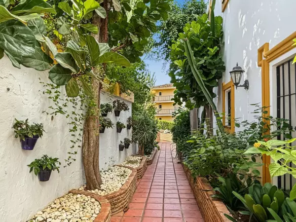 2-bedroom Apartment In Mijas, Spain (75 M²)