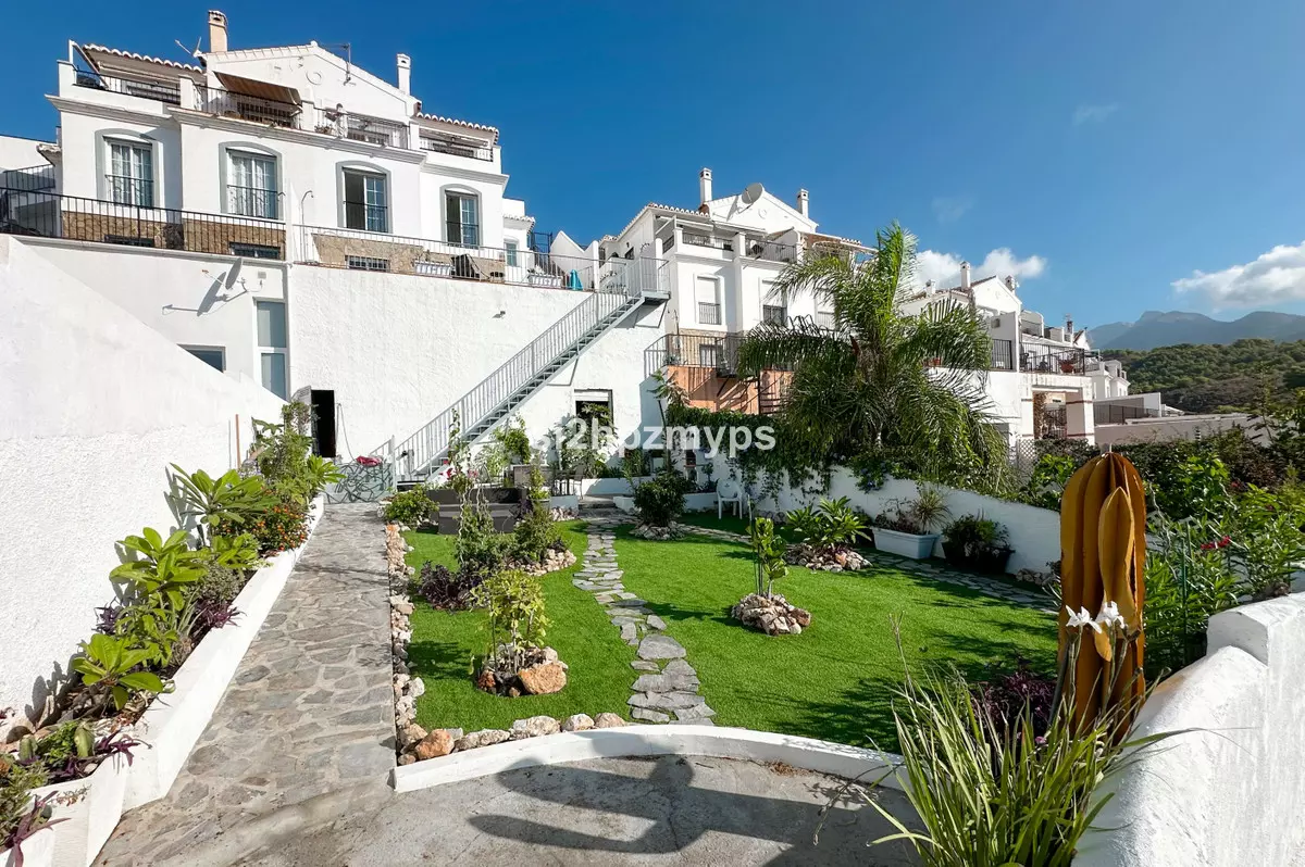 3-bedroom Town House In Frigiliana, Spain (162 M²)
