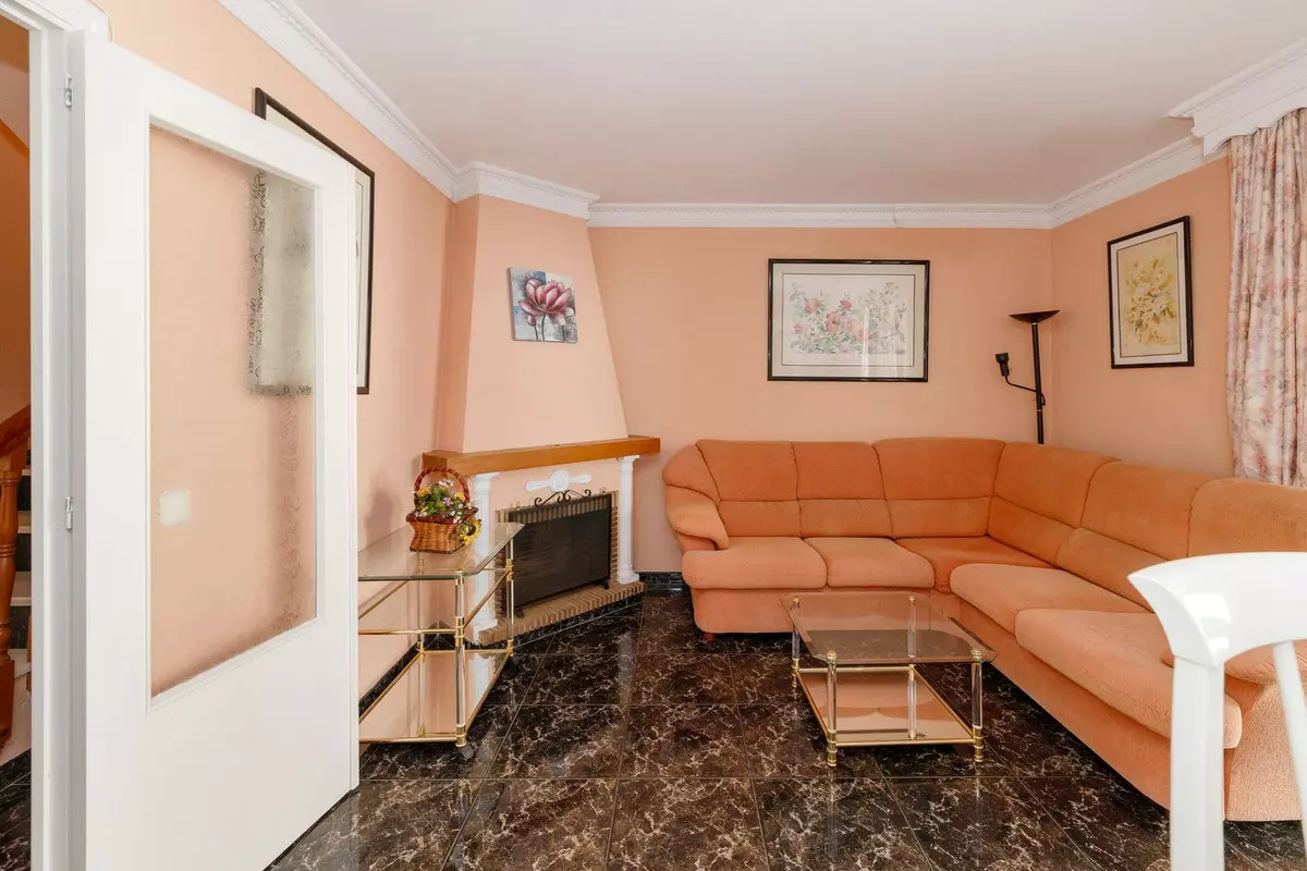 3-bedroom Town House In Marbella, Spain (125 M²)
