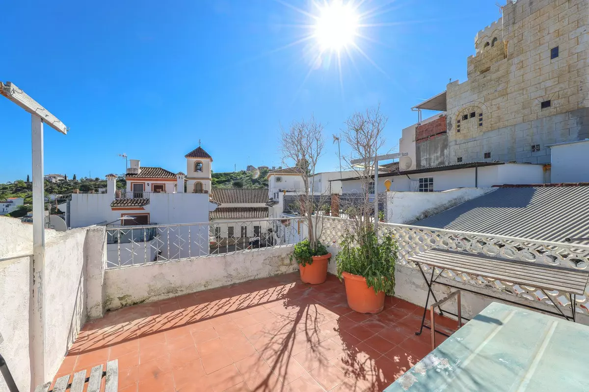 3-bedroom Town House In Guaro, Spain (103 M²)