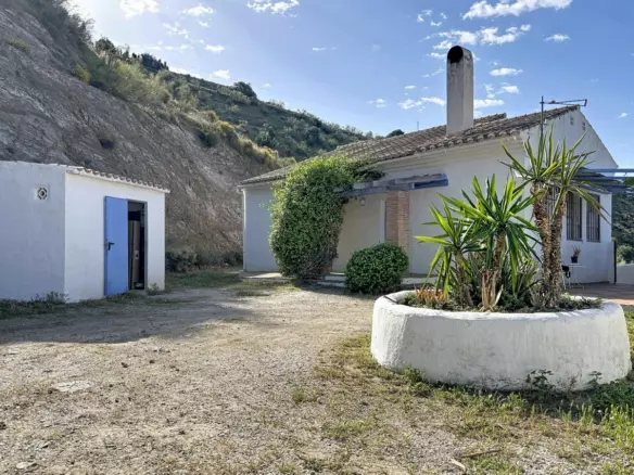 4-bedroom Country House In Canillas De Aceituno, Spain (240 M²)