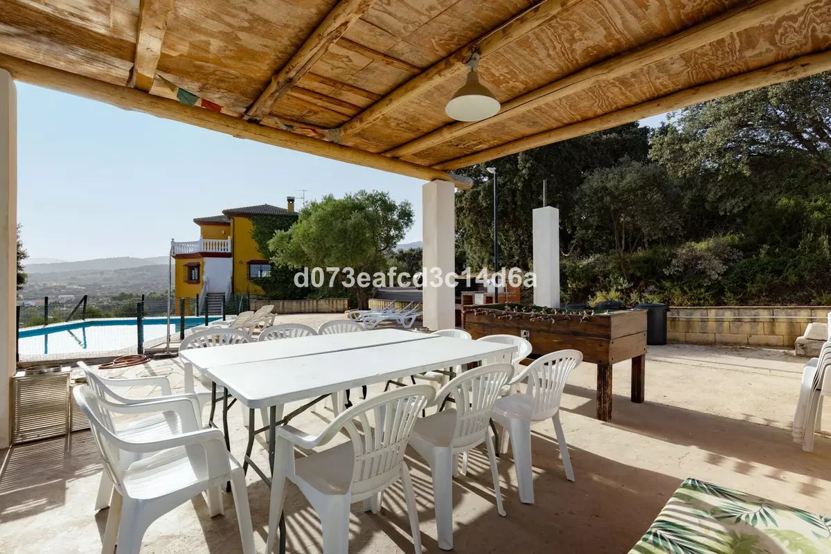 6-bedroom Villa In Ronda, Spain (256 M²)