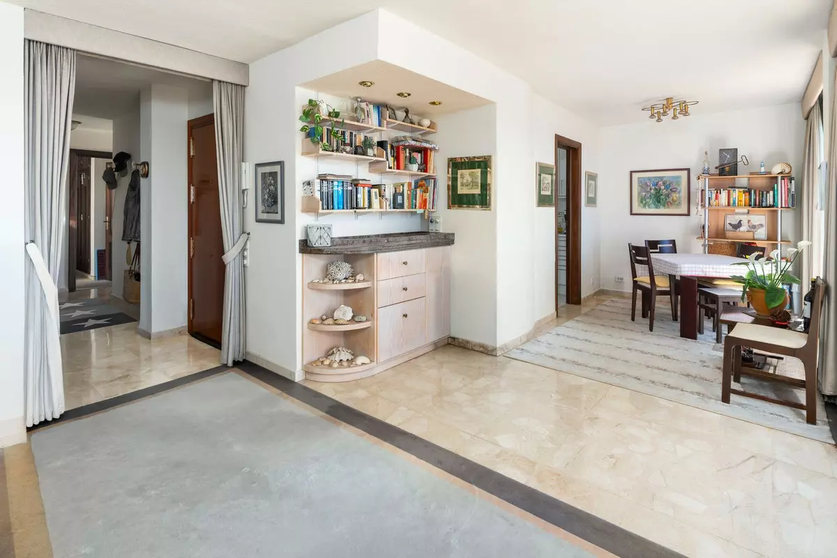 3-bedroom Apartment In Marbella, Spain (94 M²)