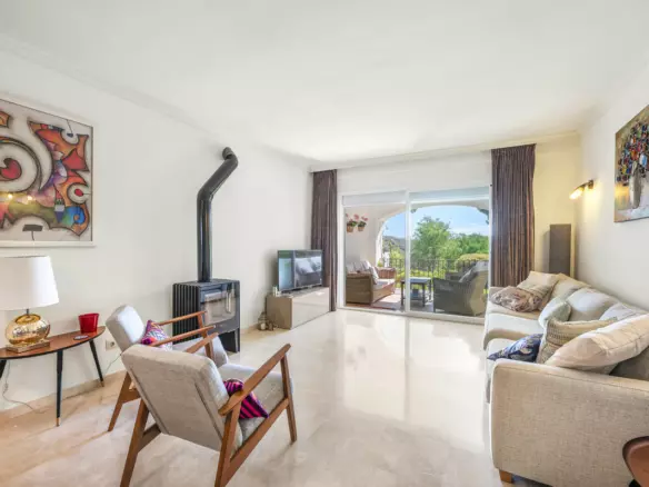 3-bedroom Apartment In Benahavis, Spain (152 M²)