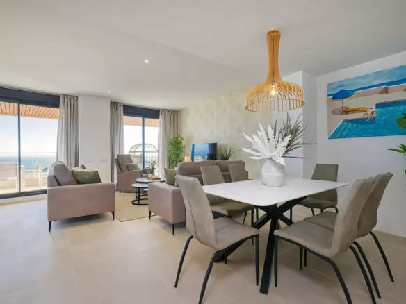 3-bedroom Apartment In Estepona, Spain (187 M²)