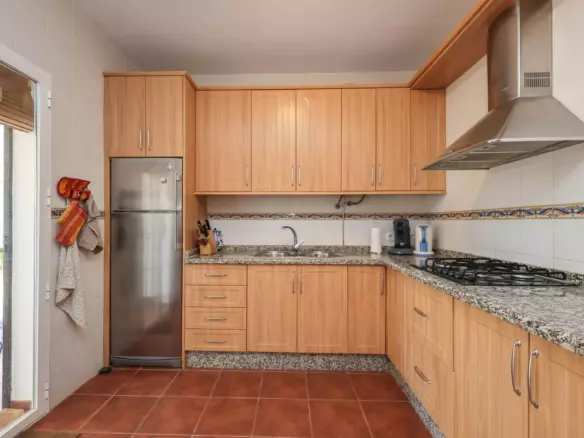 3-bedroom Villa In Tolox, Spain (99 M²)