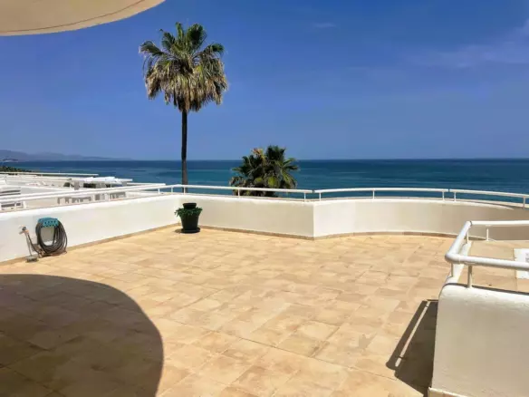2-bedroom Apartment In Estepona, Spain (96 M²)