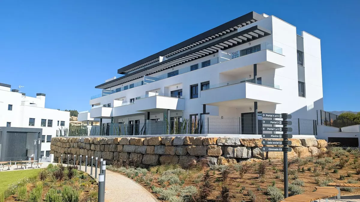 3-bedroom Apartment In Mijas, Spain (95 M²)