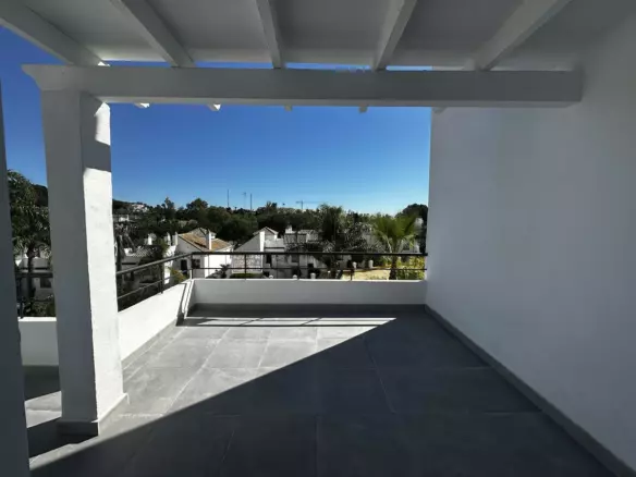2-bedroom Apartment In Marbella, Spain (85 M²)