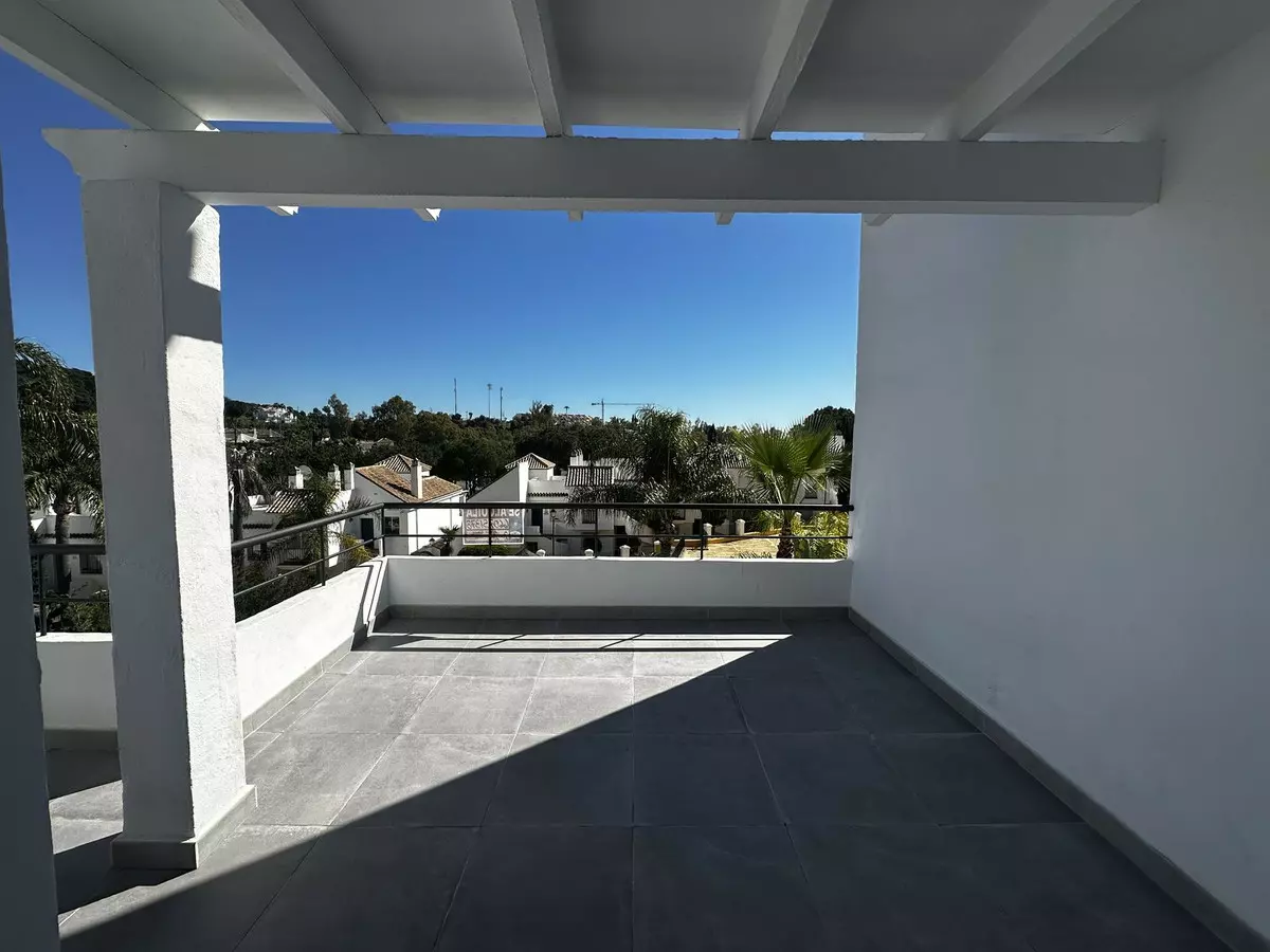 2-bedroom Apartment In Marbella, Spain (85 M²)
