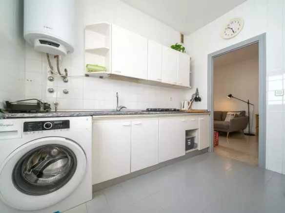 2-bedroom Apartment In Málaga, Spain (60 M²)