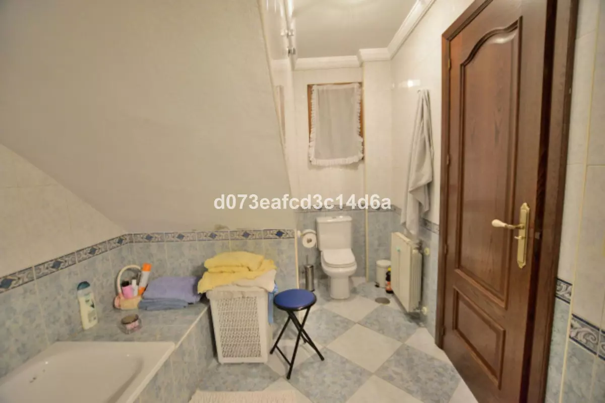4-bedroom Apartment In Ronda, Spain (132 M²)