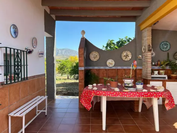 2-bedroom Villa In Álora, Spain (176 M²)