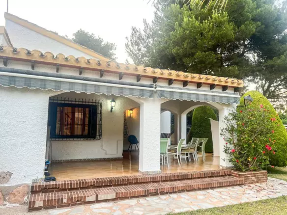 4-bedroom Villa In Orihuela, Spain (200 M²)