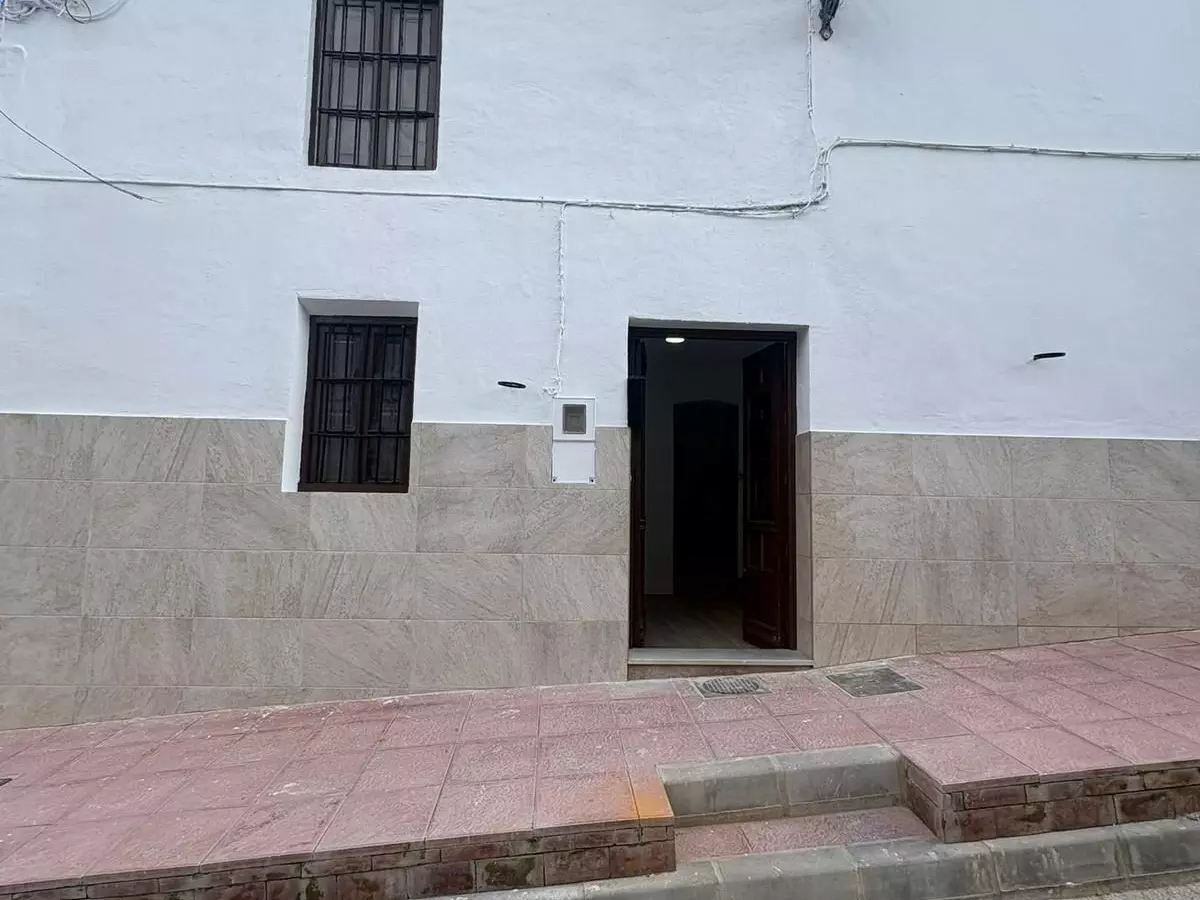 5-bedroom Town House In Casabermeja, Spain (120 M²)
