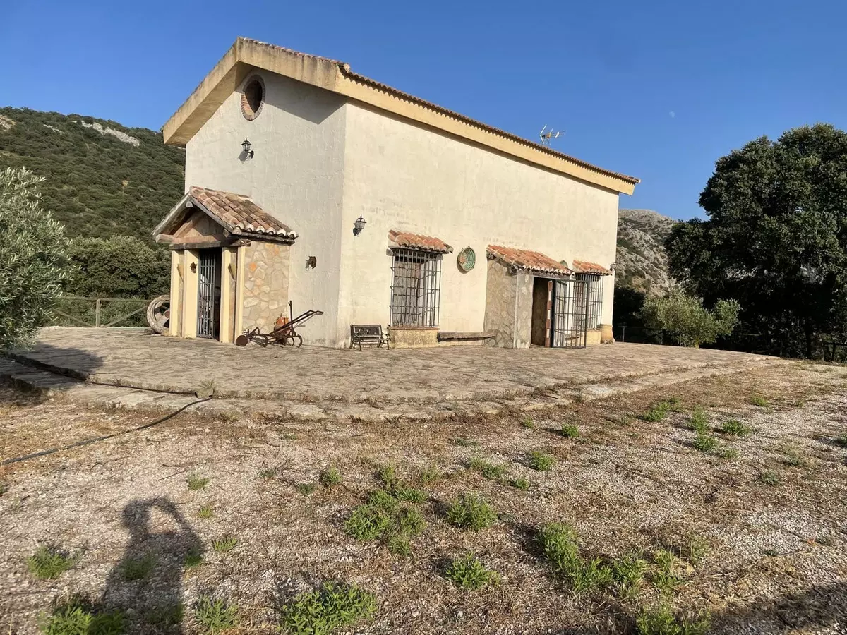 3-bedroom Country House In Alfarnate, Spain (145 M²)
