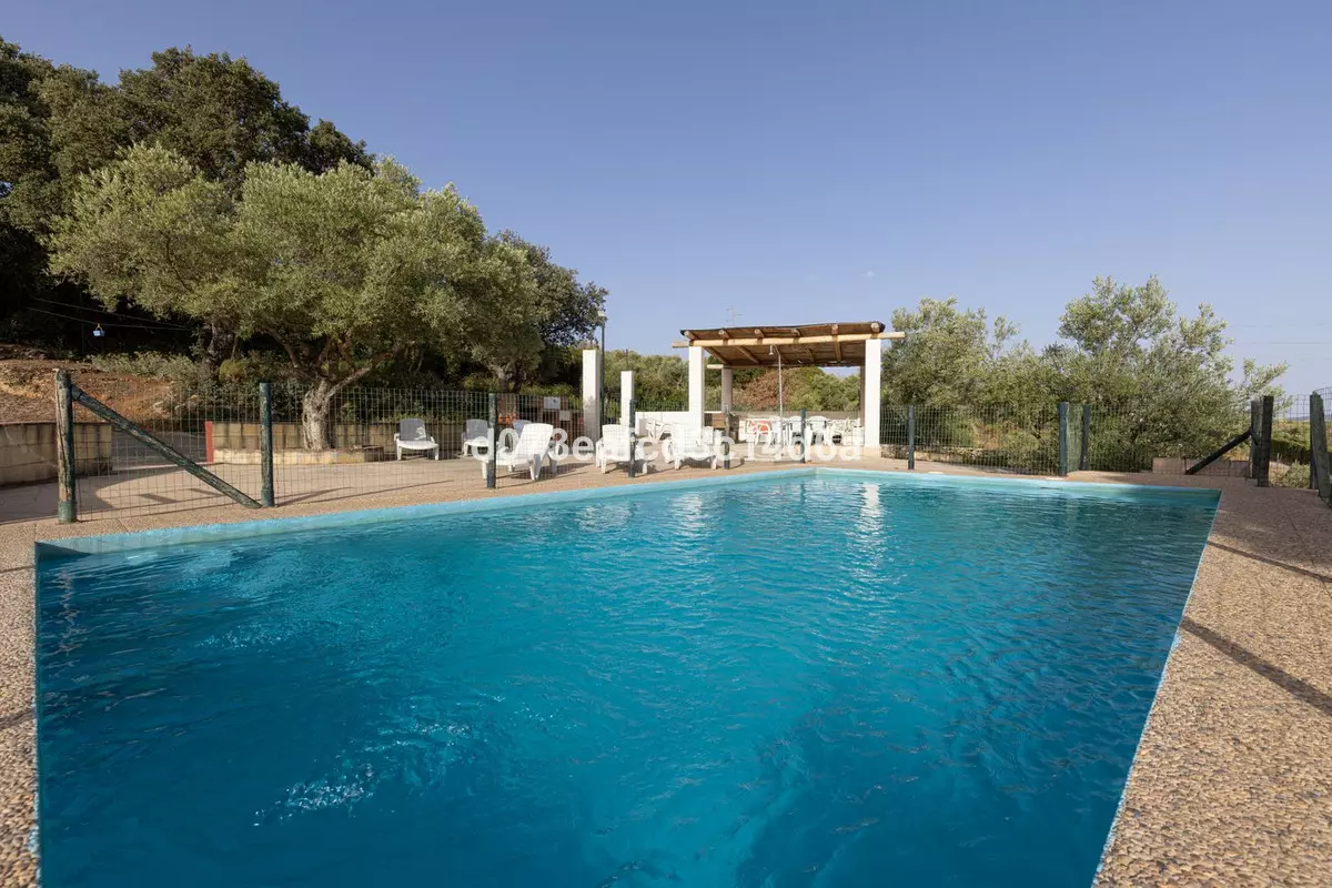 6-bedroom Villa In Ronda, Spain (256 M²)