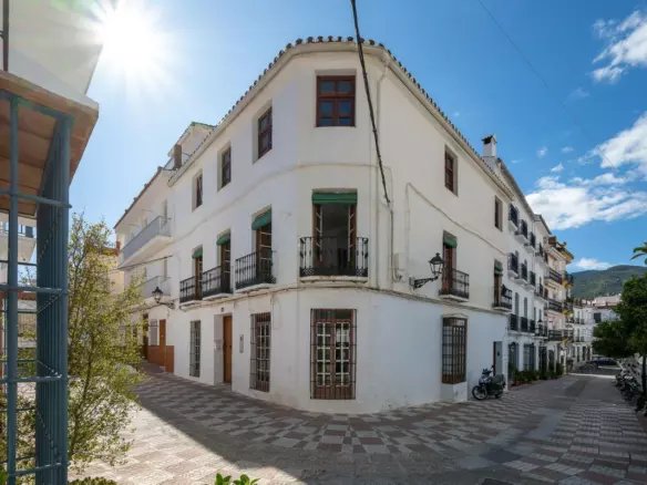7-bedroom Town House In Tolox, Spain (180 M²)