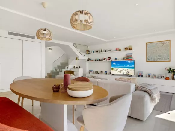 3-bedroom Apartment In Marbella, Spain (188 M²)
