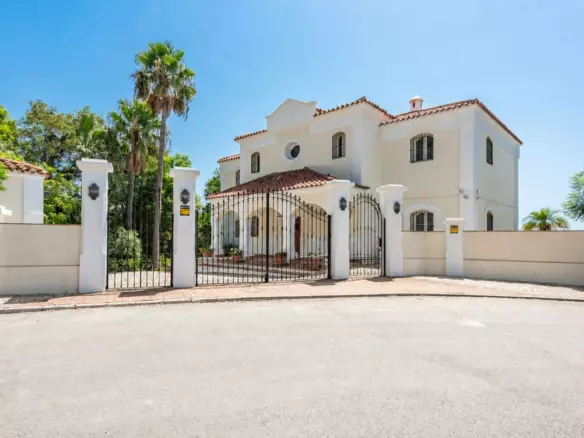 5-bedroom Villa In Marbella, Spain (403 M²)