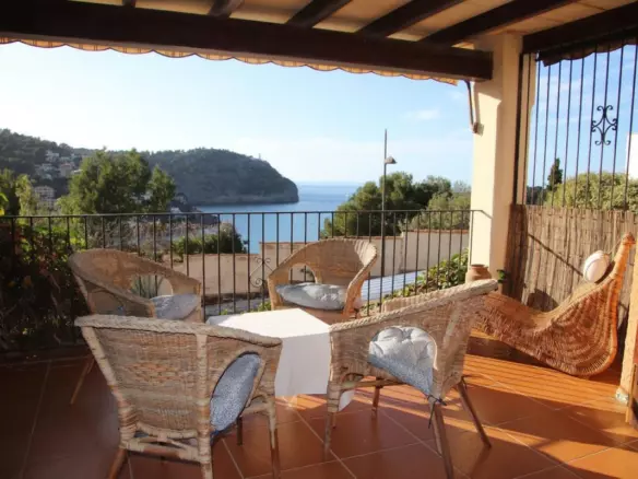 2-bedroom Apartment In Sóller, Spain (104 M²)