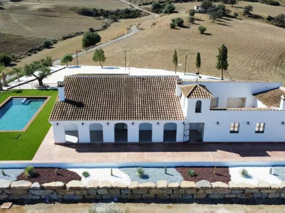 6-bedroom Country House In Casarabonela, Spain (270 M²)