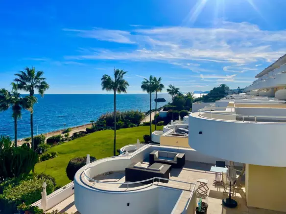 2-bedroom Apartment In Estepona, Spain (96 M²)