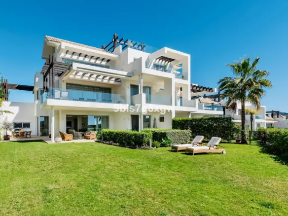 3-bedroom Apartment In Benahavis, Spain (204 M²)