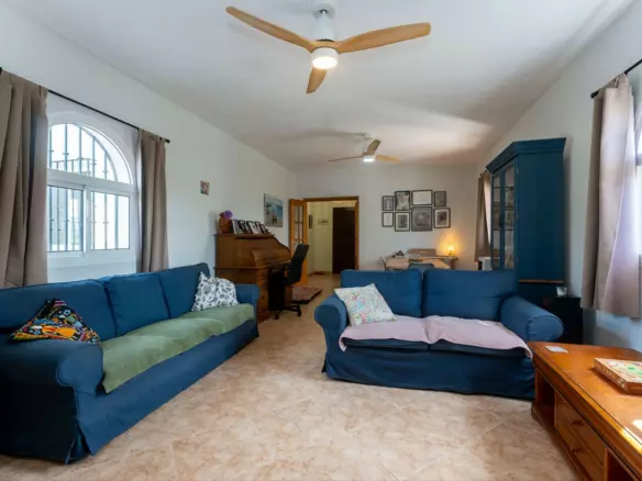 3-bedroom Country House In Casarabonela, Spain (142 M²)