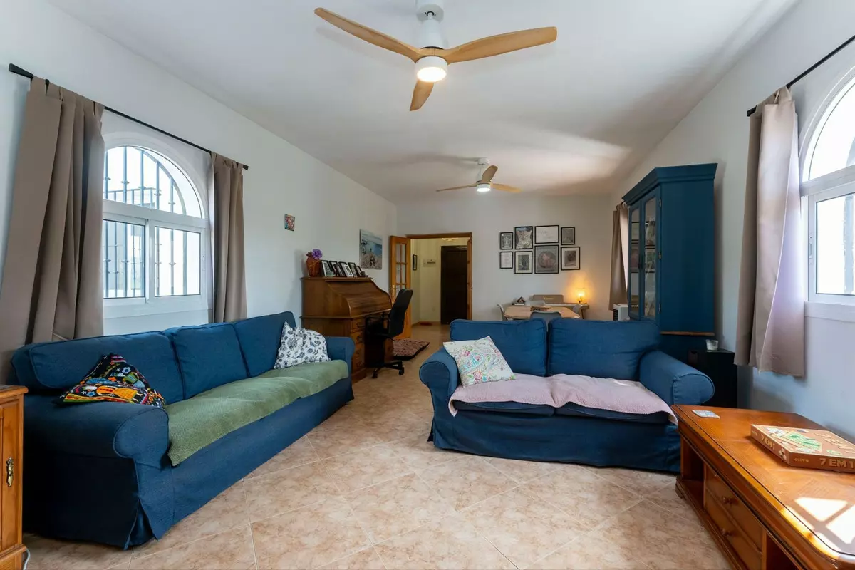 3-bedroom Country House In Casarabonela, Spain (142 M²)