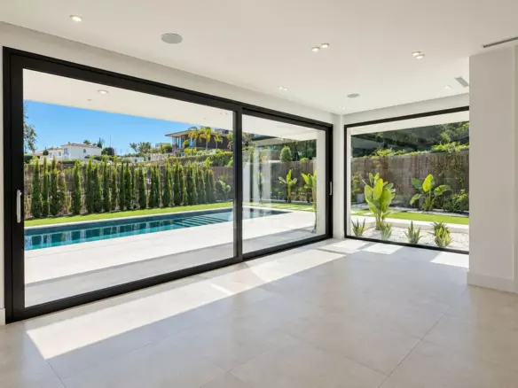 5-bedroom Villa In Marbella, Spain (492 M²)