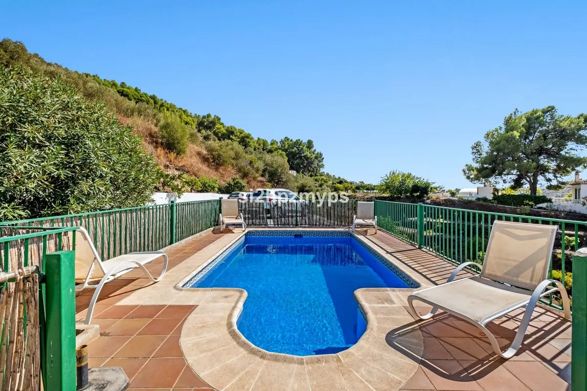 2-bedroom Villa In Frigiliana, Spain (49 M²)