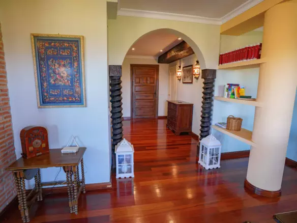 3-bedroom Apartment In Ronda, Spain (162 M²)