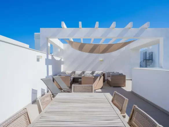 3-bedroom Apartment In Estepona, Spain (85 M²)