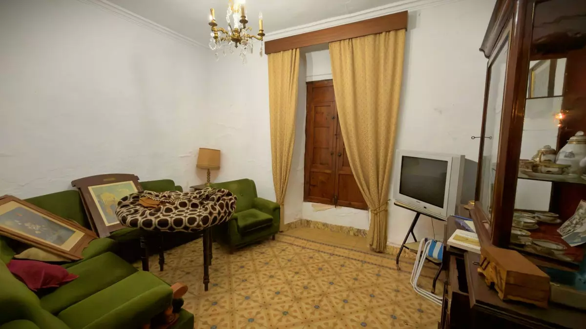 4-bedroom Town House In Alameda, Spain (675 M²)