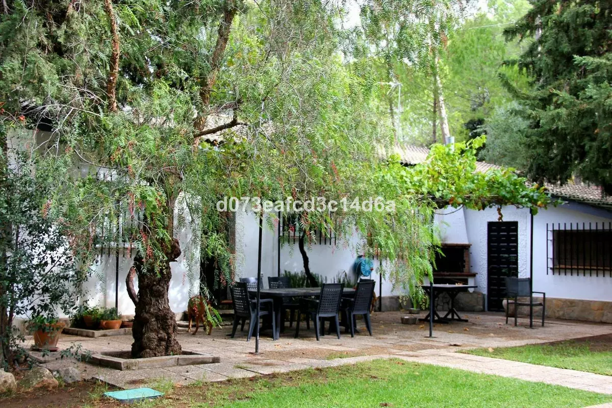 3-bedroom Villa In Ronda, Spain (143 M²)