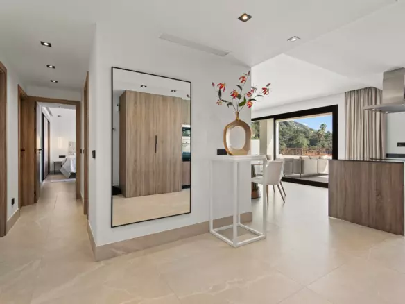3-bedroom Apartment In Istan, Spain (203 M²)