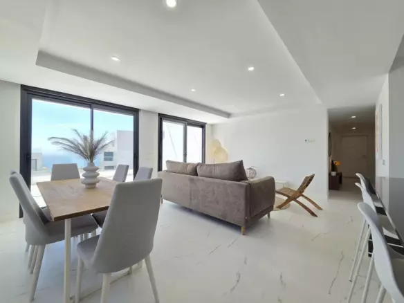 3-bedroom Apartment In Estepona, Spain (118 M²)