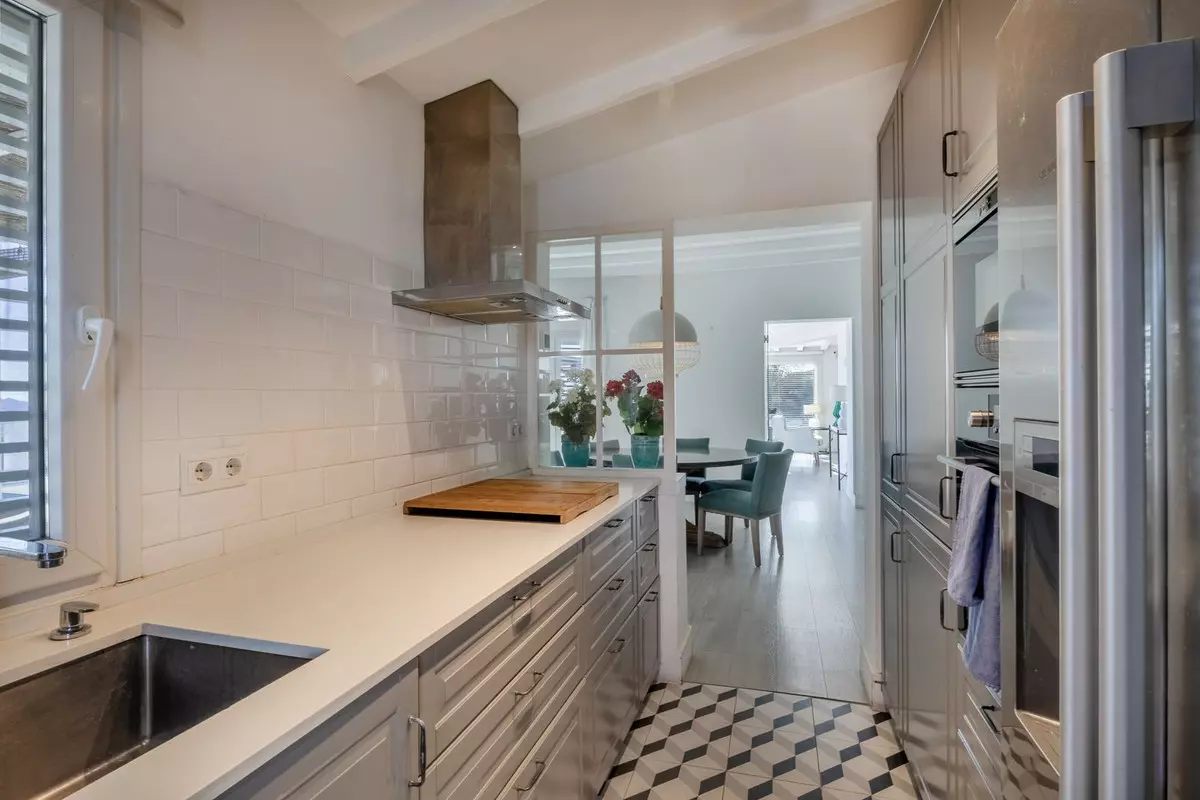 4-bedroom Villa In Cómpeta, Spain (226 M²)