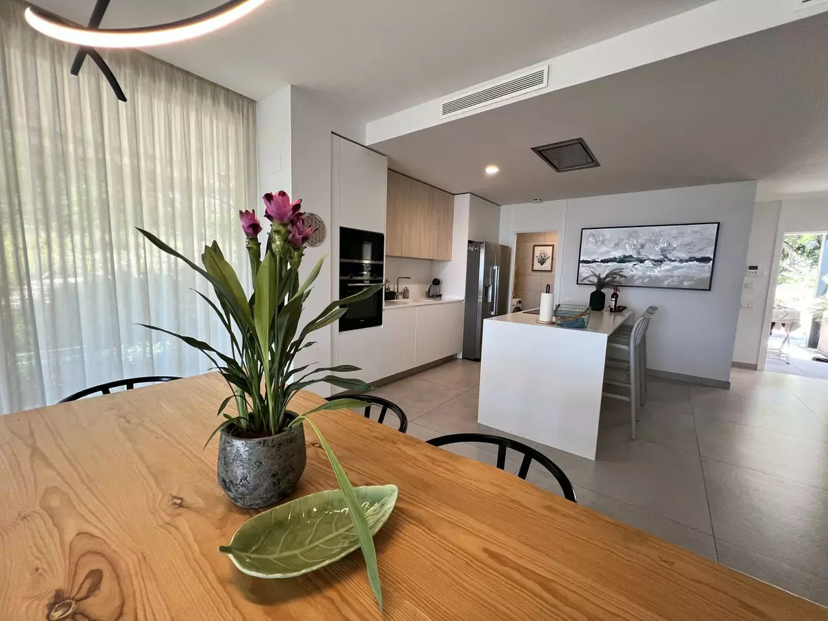 3-bedroom Apartment In Marbella, Spain (151 M²)