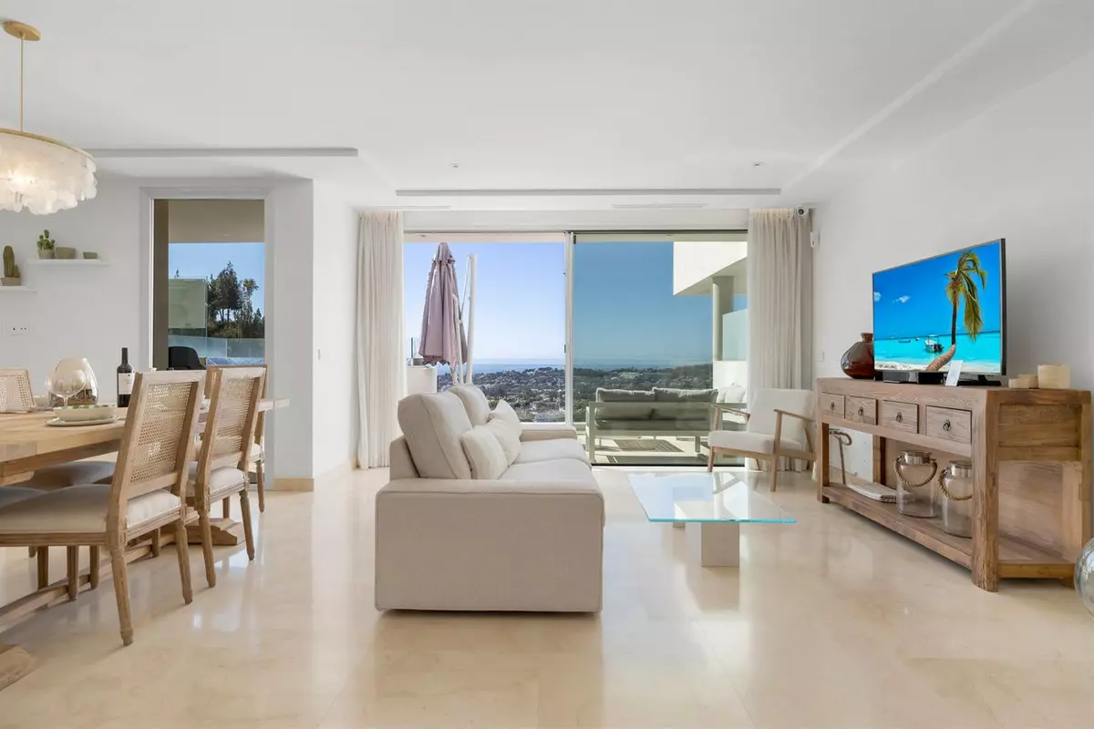 2-bedroom Apartment In Marbella, Spain (98 M²)